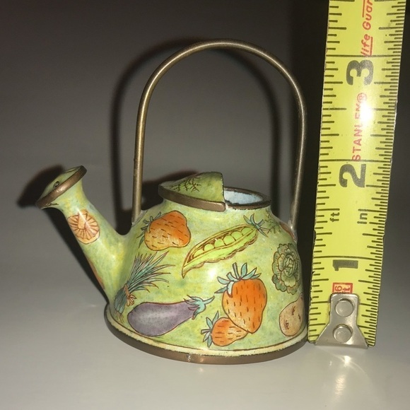 Empress Arts LTD Mini 1999 Enamel Fruit Vegetable Pattern Design Watering Can - Picture 6 of 8